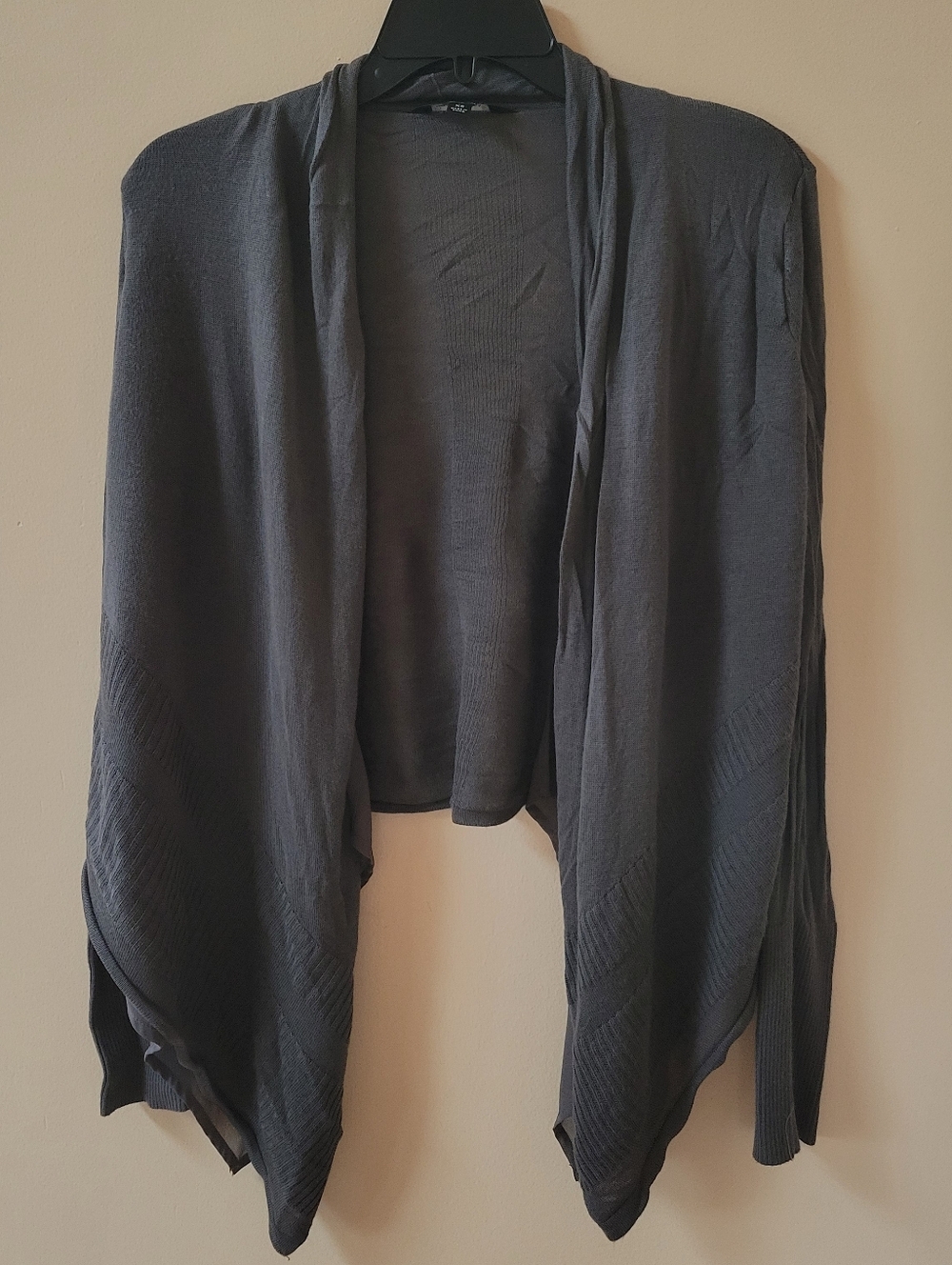 Simply Vera Wang Gray Flowy Cardigan